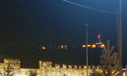 Tarihi Ardahan Kalesi Işıklandırıldı