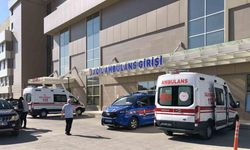 Üzerlerine taş düşen 2 işçi yaralandı