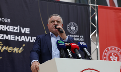 Bakan Bak: 12 Milyon Vatandaşımıza Yüzme Öğrettik