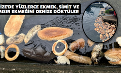 Rize'de Yüzlerce Ekmek, Simit Ve Mısır Ekmeğini Denize Döktüler