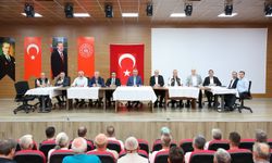 Rize Valisi Baydaş, Çamlıhemşin'de Muhtarlarla Bir Araya Geldi