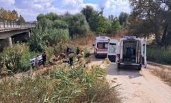 Balıkesir’de otomobil dere kenarına uçtu; 2 yaralı