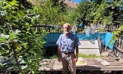 Ev Ve Bahçelere Dadanan Ayıları Yetkililere Şikâyet Etti