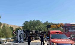 Malatya’daki kazada yaralanan tır sürücüsü hayatını kaybetti