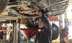 Uzmandan Sürücülere Kış Uyarısı: "Lastik, Akü Ve Antifrizi Kontrol Ettirin