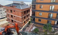 Ordu’da Kayma Tehlikesi: Bir Bina Yıkılıyor