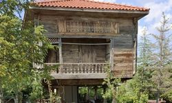 200 yıllık serender kül oldu