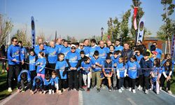 Depremde Hayatını Kaybeden Ailelerin Çocuklarına Destek Koşsu