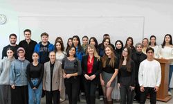 "Liderliğin Temeli İletişim