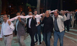 Gelin Ve Damada 15 Metrelik Para Kurdelesi