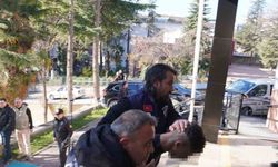 15 Gün Arayla Bir Kişiyi Bıçakladı, Bir Kişiyi de Öldürdü