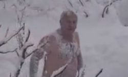 'Denize Giremedik Bari Karda Yüzelim' Dedi, Karda Kulaç Attı