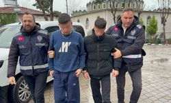 Kız Meselesinden Bıçaklı Kavgada 2 Kişi Hastanelik Oldu