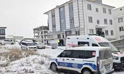 Yaşlı Çift Evinde Silahla Vurulmuş Halde Ölü Bulundu