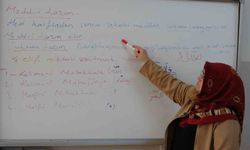 28 Şubat Mağduru Öğretmen: 'Başörtümden Dolayı Meslekten İhraç Edildim