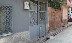 3 Çocuk Annesi Eşini Bıçaklayarak Öldürdü, Başında Ağlayıp Teslim Oldu