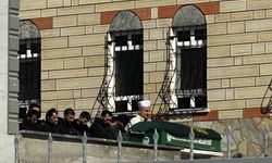 Aile Cinayetinde Kardeş Toprağa Verildi, Abi Tutuklandı