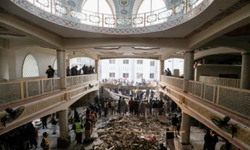 Pakistan'da Camiye Bombalı Saldırı: Çok Sayıda Ölü Ve Yaralı Var!