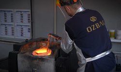 Talebe Yetişmek İçin Gece Gündüz Böyle Altın Üretiyorlar