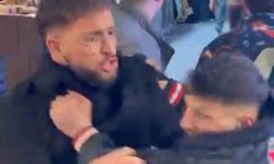 Asırlık Dede, 102'nci Yaşını Pasta Keserek Karşıladı