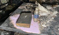 Alevler Yıktı Geçti, Kur’an-ı Kerim Meali ve Zemzem Suyu Zarar Görmedi