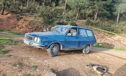 Park Halindeki Araçta Erkek Cesedi Bulundu