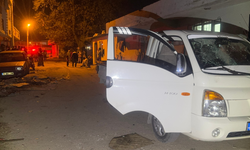 Yeni Taşındıkları Eve Husumetlileri Geldi, 14 Yaşındaki Çocuk Silahla Vuruldu