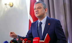Özgür Özel Yeniden Grup Başkanı Seçildi