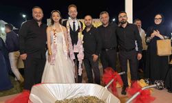 Damada Öyle Bir Takı Taktılar Ki Taşımak İçin El Arabası Gerekti
