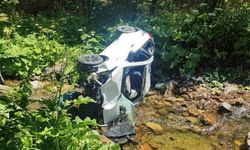 Giresun'da Otomobil Dereye Uçtu: 6 Kişi Yaralandı