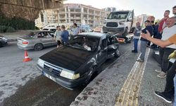 Otomobil İle Kamyonet Birbirine Girdi: 1 Yaralı