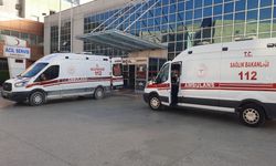 Sokak Ortasında Otomobile Kurşun Yağdırdı: 1'i Ağır 3 Yaralı