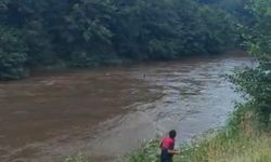 Giresun'da Sele Takılan Kız Kardeşlerden Birinin Cansız Bedenine Ulaşıldı