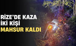 Çamlıhemşin'de Kaza: İki Kişi Otomobilde Sıkıştı