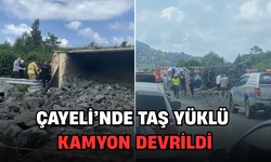 Çayeli’de Taş Yüklü Kamyon Devrildi: 3 Yaralı