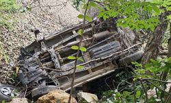 Artvin'de Korkunç Kaza: Uçuruma Düşen Aracın Sürücüsü Hayatını Kaybetti