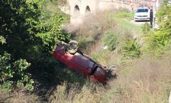 Minibüs Dereye Uçtu: 9 Kişi Yaralandı