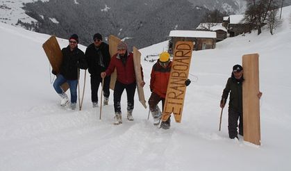 Rize'de '13'üncü Petranboard Kayak Şenliği' Düzenlendi