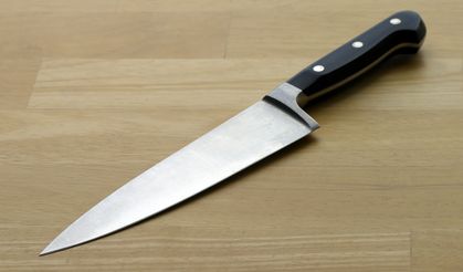 Boşandığı Eski Eşini Parkta Bıçakladı