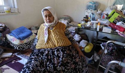 Günden Güne Büyüyen Karnı Nedeniyle Yatağa Mahkum Kaldı