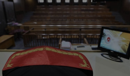 Nöbette Uyuyan Arkadaşının Fotoğrafını Çekti, Olanlar Oldu