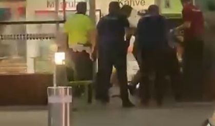 İzmir'de Havalimanına Saldırı: 4 Polis Memuru Yaralandı