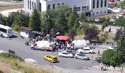 Kontrolden Çıkan Otomobil Dehşet Saçtı: 4 Yaralı