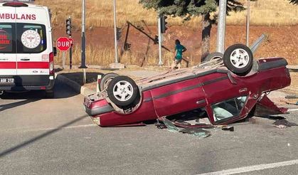 Elazığ'da Otomobil Takla Attı 3'ü Çocuk 7 Kişi Yaralı