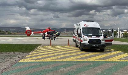Şarampole Uçan Minibüste Can Pazarı: 4 Ölü, 4'ü Ağır 10 Kişi Yaralı