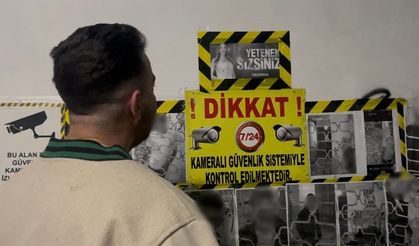 Tuvaletini Yapanların Fotoğrafını Çekip Duvara Astı!