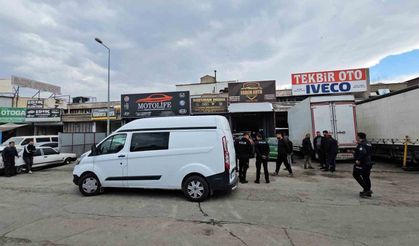 Silahlı Kavgada 1'i Ağır 3 Kişi Yaralandı