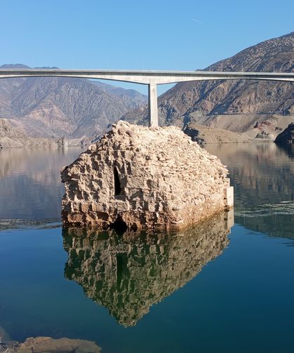 Baraj Suları Çekilince Tarihi Kale Gün Yüzüne Çıktı