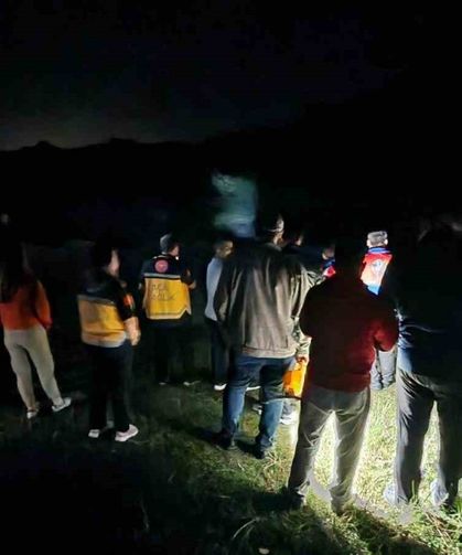 Alabora olan teknede can pazarı: 1 ölü