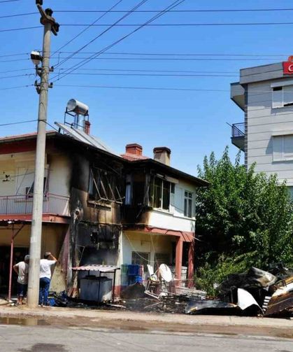 Soğuk hava deposunda korkutan yangın